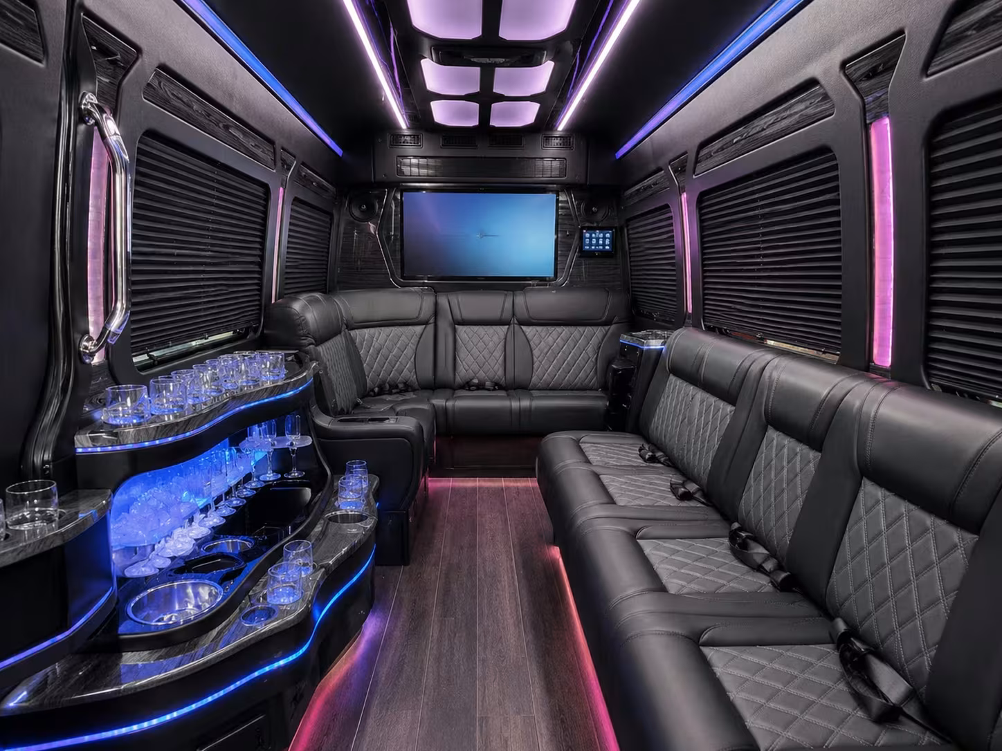 bus rental options for deltona trips
