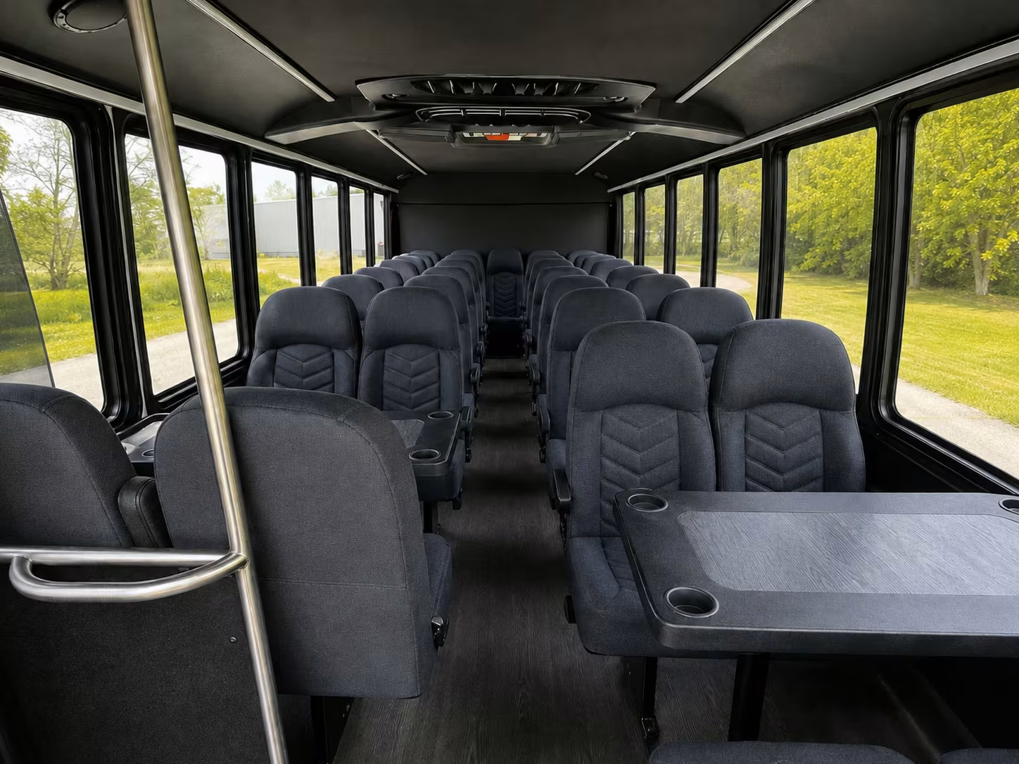 deltona minibus rentals to orlando sanford international airport