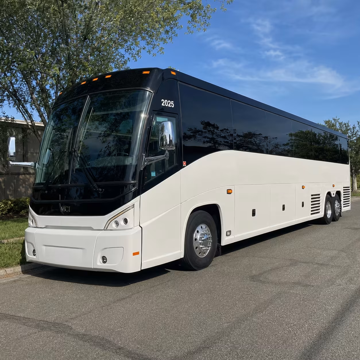 shuttle buses for deltona youth group trips