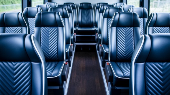 deltona 25 passenger minibus rental